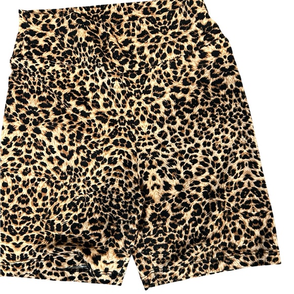 JUNIORS CHEETAH PRINT COTTON BIKER SHORTS - Picture 5 of 6